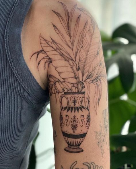 Vase Tattoo, Plant Tattoo, Greek Tattoos, Discreet Tattoos, Little Tattoos, Simplistic Tattoos, Line Tattoos, Creative Tattoos, Piercing Tattoo