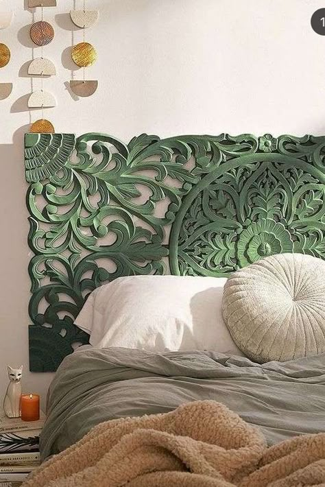 Urban Outfitters Headboard, Green Headboard, Carved Headboard, Interior Design Per La Casa, Bed Design Modern, Diy Headboard, Headboard Designs, Design Del Prodotto, Cool Beds