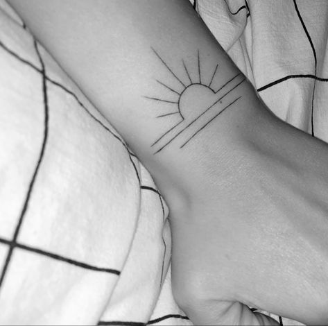 Wrist tattoo sunset tattoo Sunset Arm Tattoo, Colorful Sun Tattoos For Women, Sunset Lover Tattoo, Simple Sunset Tattoo, Sunrise And Sunset Tattoo, Sunrise Tattoo Simple, Dawn Tattoo, Papa Tattoo, Simple Wave Tattoo