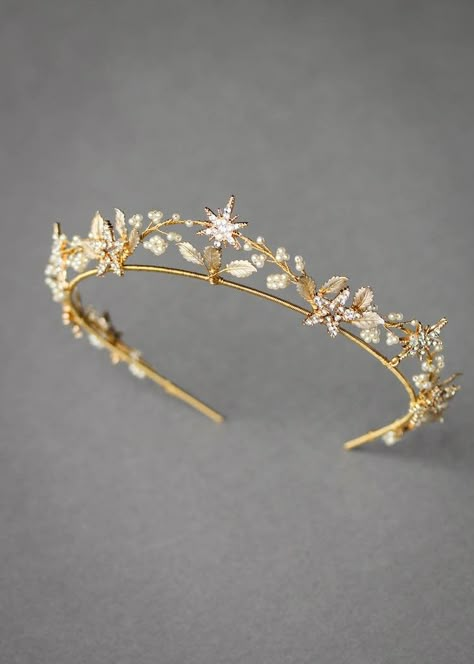 Golden Palette, Enchanted Night, Crown Aesthetic, Starry Night Wedding, Tiara Ring, Beautiful Tiaras, Gold Tiara, Wedding Headpieces, Traditional Bride