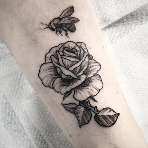 Bee And Rose Tattoo Ideas, Rose Bee Tattoo, Rose With Bee Tattoo, Bee Rose Tattoo, Bees And Roses Tattoo, Bee And Rose Tattoo, Rose Tattoos For Men, Bee Drawing, Skeleton Hand Tattoo