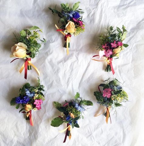 Its Green Union Flower day ,and a fab  button hole ...botanika_floralButtonholes from last weekend’s wedding - they take just as much consideration as creating a bouquet especially in this hot weather to choose ingredients that complement the bridal flowers as well as the outfits and flowers foliages that will last out of water and stay fresh for the day on hot summer days. I loved these brightly coloured cheerful little posy buttonholes. Thistle Wedding Flowers, Thistle Wedding, Bright Wedding Flowers, British Wedding, British Flowers, Rainbow Wedding, Colour Pop, Button Hole, Stay Fresh