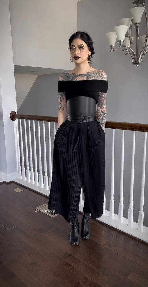 Goth Wedding Attire Guest, Alt Office Outfit Summer, Corporate Goth Aesthetic, Edgy Formal Outfits, Chelsey Ceja, Corp Goth Work Outfits, Corporate Punk, Corp Goth, Dark Beauty Fashion