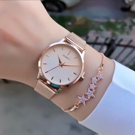 Girls watch design idea Trendy Watches Women, Trendy Watches Women Fashion, Stylish Watches For Girls, Elegant Watches Women, Movado Womens Watch, Cartier Watches Women, Watches Women Simple, Pretty Watches, Womens Designer Watches