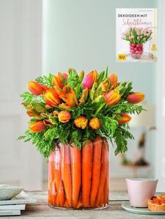 Carrots and Flower Arrangements, Creative Alternatives to Traditional Bouquets Tafel Decor, Spring Centerpiece, Easter Flowers, Easter Centerpieces, Spring Easter Decor, Deco Floral, Easter Brunch, Hoppy Easter, Easter Table