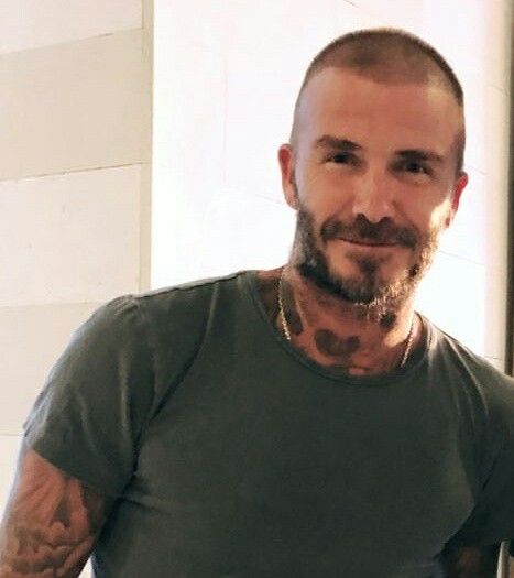 David Beckham shaved his head 2018 David Beckham Shaved Head, Beckham Fashion, Bend It Like Beckham, Beard Hairstyle, Shaved Head, Paul Walker, Buzz Cut, David Beckham, Hair And Beard Styles