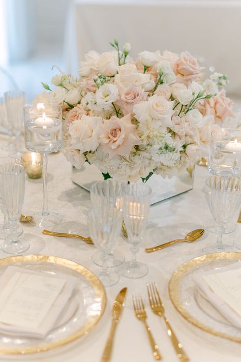 Wedding Looks at The Club of Knights – Patty Rodriguez Photography Round Wedding Tables, Ball Flowers, Charity Ball, Light Pink Wedding, Tafel Decor, Events Design, Wedding Floral Centerpieces, Wedding 2025, Flower Centerpieces Wedding