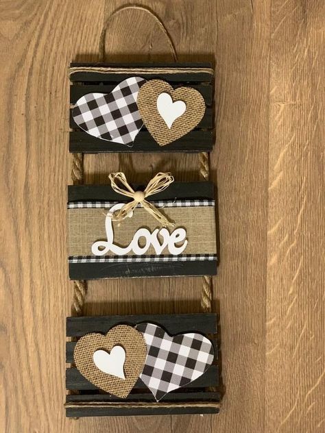 Decorative Hearts, New Dollar Tree Crafts 2023, Valentine Wood Crafts To Sell, Heart Diy Crafts, Valentine Wood Crafts, Diy Valentine's Day Decorations, Diy Valentines Decorations, Diy Dollar Tree Decor, Diy Dollar Store Crafts