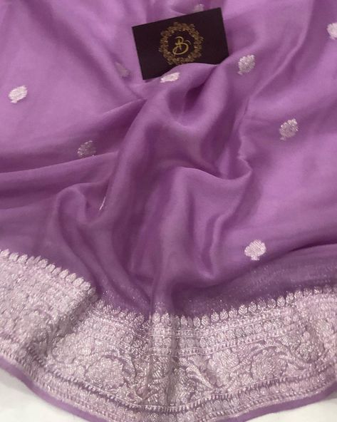 Purchase Sweet Lavender Khaddi Chiffon Banarasi Handloom Saree Pure Chiffon Sarees, Indian Bridal Sarees, Saree Floral, Fancy Sarees Party Wear, Indian Silk Sarees, Indian Fashion Saree, Saree Designs Party Wear, Royal Look, Designer Saree Blouse Patterns