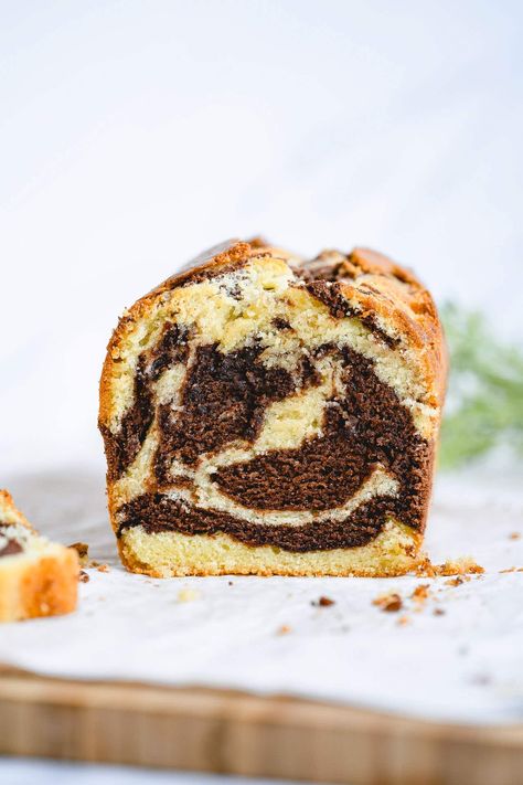 Super Moist Marble Cake | La Cuisine de Géraldine Moist Marble Cake, Marble Cake Recipe, Chocolate Buttercream Icing, French Baking, Marble Cake Recipes, Velvet Cake Recipes, Healthy Cake Recipes, Marble Cake, Healthy Cake