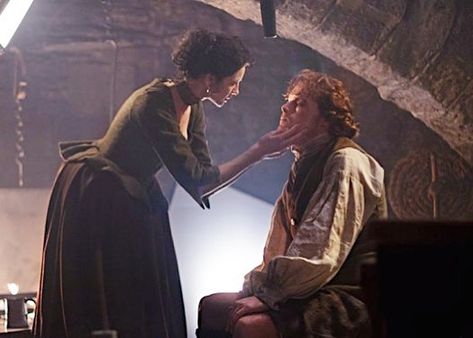 Tending Wounds Reference, Tending To Wounds Reference, Tending To Wounds, Wound Reference, Hogwarts Founders, Couple Aesthetics, Jamie And Claire, Aesthetic Vibes, Cute Love Couple