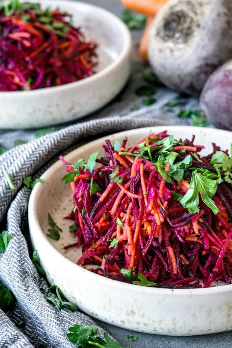 Salad Benefits, Beetroot And Carrot Salad, Flat Stomach Exercises, Salad Kale, Pre And Post Workout, Salad Aesthetic, Stomach Exercises, Detox Salad, Apple Salad