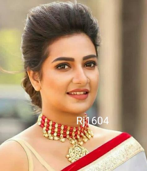 Subhasree Ganguly, Subhashree Ganguly, Twitter Profile, Profile Photos, Kundan Necklaces, Bangle Designs, West Bengal, Profile Photo, Photo Archive