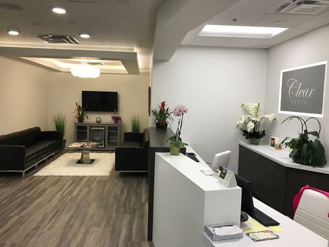 Doctors Office Reception Area, Front Desk Organization, Office Front Desk, Dental Reception, Chiro Office, Office Reception Area, Doctors Office, Salon Suites, Dental Office Design