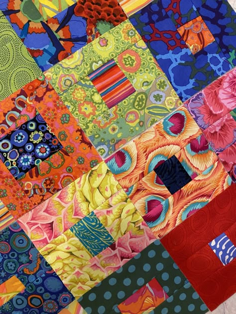 Terry Rowland, Crumb Quilt, Modern Quilt Blocks, Bohemian Quilt, Bright Quilts, Kaffe Fassett Quilts, 3 Dogs, Scrap Fabric Projects, Quilt Modernen