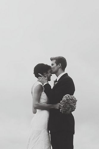 Wedding photography | Megan Mullins Photography Poses Bride, Forehead Kisses, Pictures Poses, Wedding Engagement Photos, Photo Couple, Jolie Photo, Wedding Photo Inspiration, Wedding Shots, Wedding Photography Inspiration