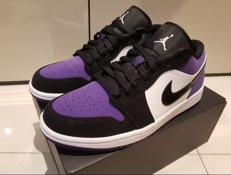 Black And Purple Sneakers, Purple Shoes Outfit Sneakers, Purple Shoes Outfit, Panda Shoes, Naruto Shoes, Neon Sneakers, Nike Air Jordan Shoes, Back To School Shoes, Preppy Shoes