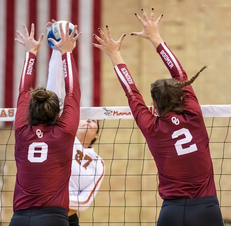 Oklahoma Sooner outside blocker (8) is blocking the line on this Texas Longhorn hitter while her middle blocker (2) closes the seam. (Ralph Arvesen photo) One Volleyball Blocking Tip For Players On Defense In The Front Row Volleyball Court Size, Volleyball Serving Drills, Volleyball Senior Night Gifts, Volleyball Drawing, Volleyball Rules, Libero Volleyball, Volleyball Serve, Olympic Volleyball, Volleyball Positions