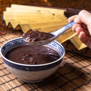 Instant Pot Mini Recipes, Red Bean Dessert, Pressure Cooker Desserts, New Year Desserts, Mini Recipes, Red Bean Soup, Asian Soup Recipes, Chinese Dim Sum, Chinese Desserts