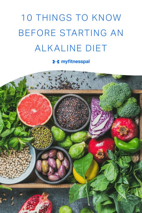 What is the alkaline diet? Here are answers to your FAQ on Alkaline Diet tips like how to start an alkaline diet, the benefits of an alkaline diet, and more! From balancing your PH, to eating less acidic foods, to eating alkaline foods, to alkaline water - here is what it all means. #MyFitnessPal #alkaline #alkalinediet #wholefooddiet #hormonalimbalance Alkaline Diet Recipes For Beginners, Alkaline Diet For Beginners, High Alkaline Diet, Alkaline Breakfast, Alkaline Diet Plan, Alkaline Body, Runners Food, Alkaline Diet Recipes, Eating Less