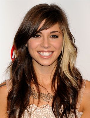 Love Christina Perri's Hair colors! Absolutely perfect! Blonde Streak, Hairstyle For Prom, Home Design Interior, Blonde Streaks, Christina Perri, Tree Removal, Cut Her Hair, Win Money, Dye My Hair