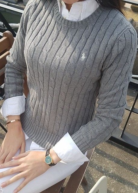 Old Money Outfit Aesthetic, Polo Sweater Outfit, Red Hair Hairstyles, White Ralph Lauren Shirt, Polo Sweaters Women, Grey Sweater Outfit, Old Money Outfit, Money Outfit, Old Money Outfits