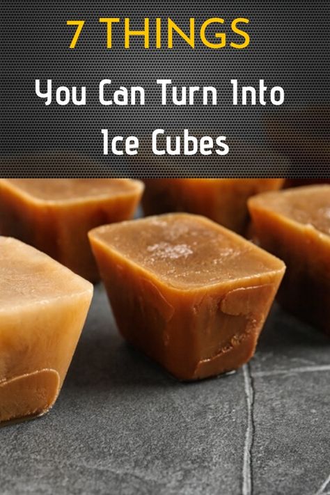 Fall Ice Cube Ideas, Ice Cubes For Cocktails, Ice Diet Plan, Healthy Ice Cubes, Flavored Ice Cube Recipes, Specialty Ice Cubes, Infused Ice Cubes Cocktails, Ice Cube Fruit, Ice Trays Ideas