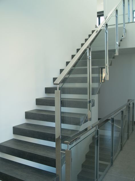 Staircase Glass Design, Stairs Tiles Design, Steel Stairs Design, Bathroom Wall Tile Design, Balcony Glass Design, Steel Railing Design, Staircase Design Modern, Staircase Railing Design, Grill Gate Design