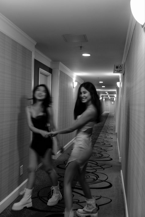 party girls night nightlife hotel corridor besties photoshoot fancy cute aesthetic mini dress boots inspo Corridor Photoshoot, Hot Air Balloon Bedroom, Hotel Party Ideas, Mini Dress Boots, Hotel Sleepover Party, Hotel Sleepover, Besties Photoshoot, Hotel Birthday Parties, Hotel Corridor