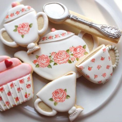 tea party cookies                                                                                                                                                      More Tea Party Cupcakes, Tea Party Cookies, Tea Cup Cookies, Pot Cookies, Teapot Cookies, Tea Party Cake, Tea Party Favors, Tea Cookies, Pretty Cookies