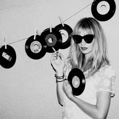 girl with vinyl records Cameron Richardson, Dj Photos, Carole King, Garage Band, I'm With The Band, Record Players, Shooting Photo, Record Store, Vinyl Art