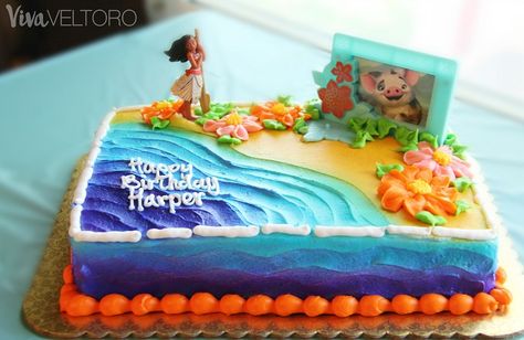 moana birthday party ideas Moana Birthday Party Cake, Hawai Party, Moana Birthday Cake, Moana Birthday Party Theme, Moana Cake, Moana Themed Party, Luau Birthday Party, Moana Birthday Party, Moana Party