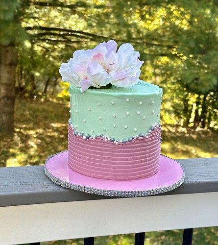 Pink and Green Cake | #PinkGreenCake Textured Buttercream | Cora | Flickr Pink And Green Cakes, Pink And Green Cake Ideas, Pink And Green Birthday Cake, Pink And Green Cake, Green Birthday Cakes, Textured Buttercream, Cake Designs For Girl, Family Cake, 21st Birthday Cakes