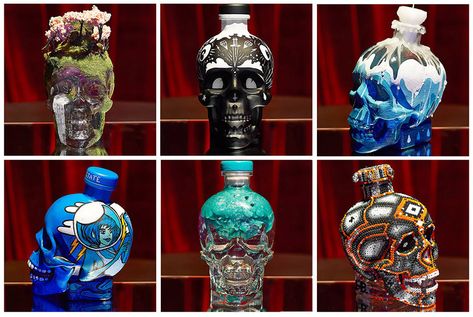 Skull Vodka Bottle, Crystal Skull Vodka, Crystal Head Vodka, Skull Bottle, Skull Ideas, Skull Crafts, Candy Skulls, Bottle Ideas, Skull Painting