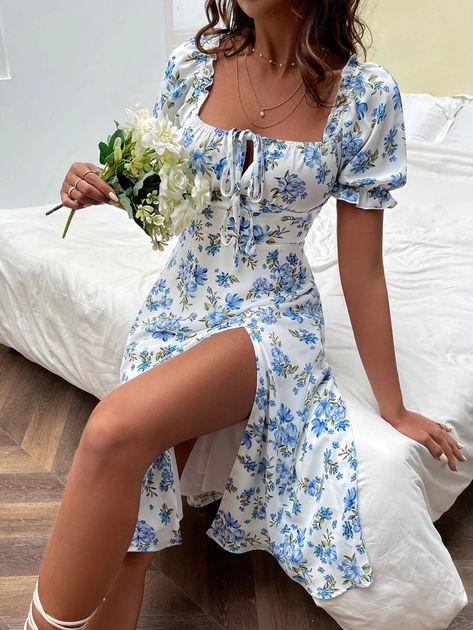 Split Thigh Dress, Mia 3, Bodycon Dress Parties, Dress Cuts, Floral Maxi Dress, Floral Print Dress, Blue Fashion, Boho Dress, Pretty Dresses