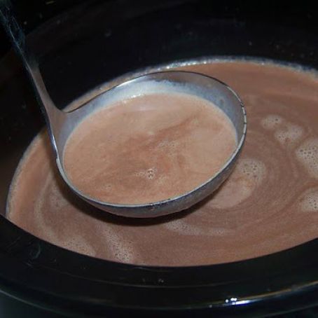 Hot Chocolate Dessert, Slow Cooker Hot Chocolate Recipe, Crock Pot Hot Chocolate Recipe, Creamy Hot Chocolate Recipe, Crock Pot Hot Chocolate, Creamy Hot Chocolate, Sweet Potato Recipes Roasted, Crockpot Hot Chocolate, Peppermint Hot Cocoa