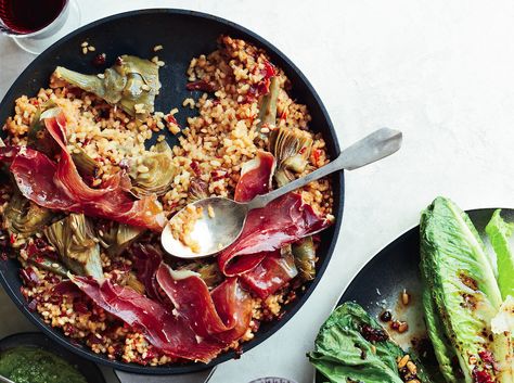 Iberian Ham And Artichoke Rice Recipe Ham Sides, Artichoke Rice, Pork And Rice Recipes, Iberian Ham, Iberico Ham, Rice Pack, Rice Food, Artichoke Chicken, Artichoke Recipes