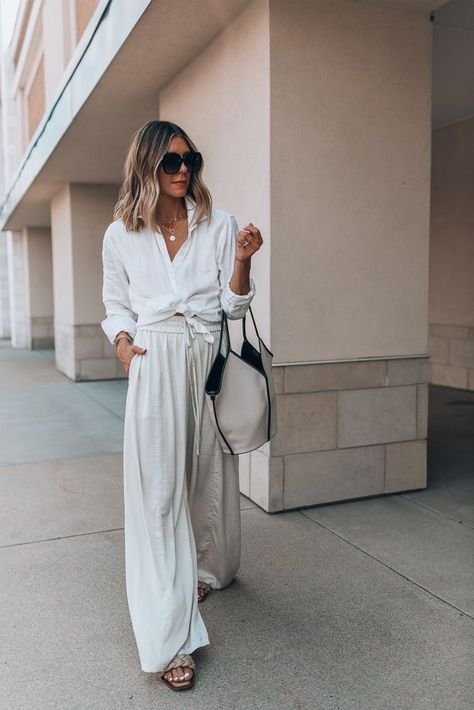 Two Ways To Wear Wide Leg Pants Beige Wide Pants Outfit Summer, Wide Linen Trousers Outfit, 2022 Wide Leg Pants, Wide White Trousers Outfit, Wide Leg Summer Outfit, How To Wear Wide Pants Outfit Ideas, Flowy Wide Leg Pants Outfit Work, Wide Leg Pants Button Up Shirt, Creme Wide Leg Pants Outfit