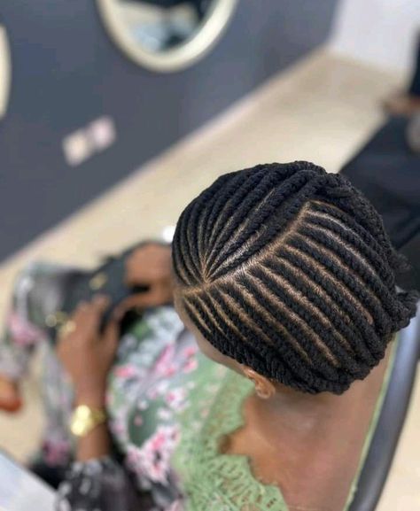 Plain Lines On Natural Hair, Plain Cornrows On Natural Hair, Flat Twist Hairstyles Natural Hair, Small Lines Hairstyle, Small Lines Cornrows With Natural Hair, Free Hand Plaiting Natural Hair, Conrows Lines Natural Hair Short, Simple Cornrows For Natural Hair, Cornrow Patterns