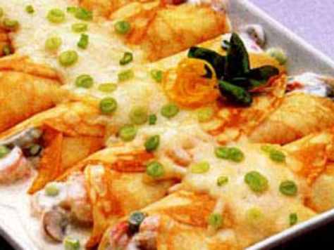 Seafood Crepes - Gold Medal Flour Seafood Crepes Recipe, Seafood Crepes, Crêpe Recipe, Crepes Filling, Crepes Recipe, Crepes And Waffles, Savory Crepes, Crepe Recipes, Betty Crocker