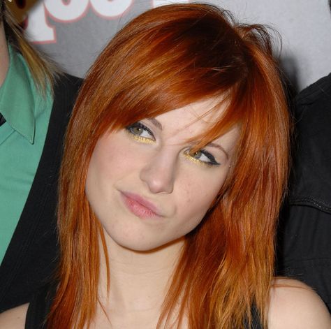 Hayley Williams Hayley Wiliams, Haley Williams, Hayley Paramore, Paramore Hayley Williams, Pastel Outfit, Punk Hair, Hayley Williams, Red Hair Color, New Hair Colors