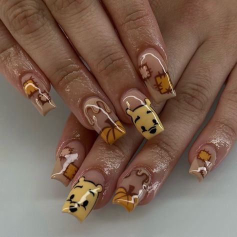 winnie the pooh: fall edition 🍂🐝 #kissimmee #kissimmeenails #orlando #orlandonails #orlandonailtech #kissimmeenailtech #lakenonanails #lakenonanailtech #gelxnails #gelxorlando #acrylicnails #acrylicnailsorlando #gelxkissimmee #hardgelorlando #hardgelnails #buildergelorlando #buildergelnails #naturalnails #manicureorlando #y2knails #apresgelx #vbeautypure #classynails #nailart #nailinspo #3dnailart #winniethepooh #fallnails #fallnailinspo #halloweennails Christmas Winnie The Pooh Nails, Winnie The Pooh Fall Nails, Winnie The Pooh Christmas Nails, Fall Bling Nails, Winnie The Pooh Nail Art, Winnie The Pooh Fall, Winnie The Pooh Nails, Pooh Nails, 3d Nail Art Designs