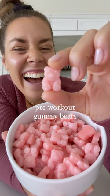 Sam Gwaz MS CISSN CSCS on Instagram: "turn your pre workout supps into gummy bears?? 🙋🏻‍♀️ SAY LESS. AND it couldnt be easier👇🏼 INGREDIENTS: - 2 cups water - 8+ servings pre workout - 4.5 tbsp gelatin INSTRUCTIONS: 1. mix water and pre workout 2. pour the mixture into a saucepan on low heat 3. whisk in 1tbsp gelatin at a time 4. once fully incorporated, remove from heat and pour into molds 5. let sit & set - then enjoy! ..just not all at once ;) . makes 8 servings 🎉 #healthyrecipes #preworkout #highprotein" Pre Workout Gummies Recipe, Pre Workout Gummies, Natural Pre Workout, Healthier Treats, Gummies Recipe, Gelatin Recipes, Pre Workout Food, Say Less, Fit Lifestyle