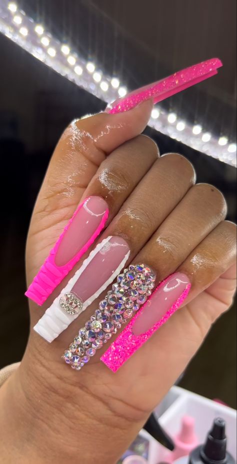 Klaws Nails Acrylic Pink, Pink Bday Nails Long, Pink Extra Birthday Nails, Xl Birthday Nails, Birthday Acrylic Nails Long, 3xl Nails, Xl Long Acrylic Nails, Pink Nail Sets, Nail Designs With Diamonds