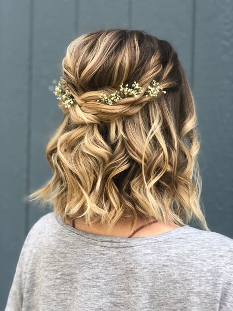 Short Bridal Hair, Extension Hair, Bridesmaid Hair Makeup, Hair Bridesmaid, Bridesmaid Hair Down, Hairdos For Short Hair, Bridesmaid Hair Short, Short Wedding Hair, Bridesmaid Hairstyles