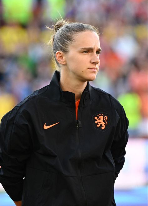 Viv Miedema, Soccer Girlfriend, Walking Meme, Arsenal Ladies, Arsenal Players, Women’s Soccer, Football Is Life, Funny Animal Photos, Womens Football