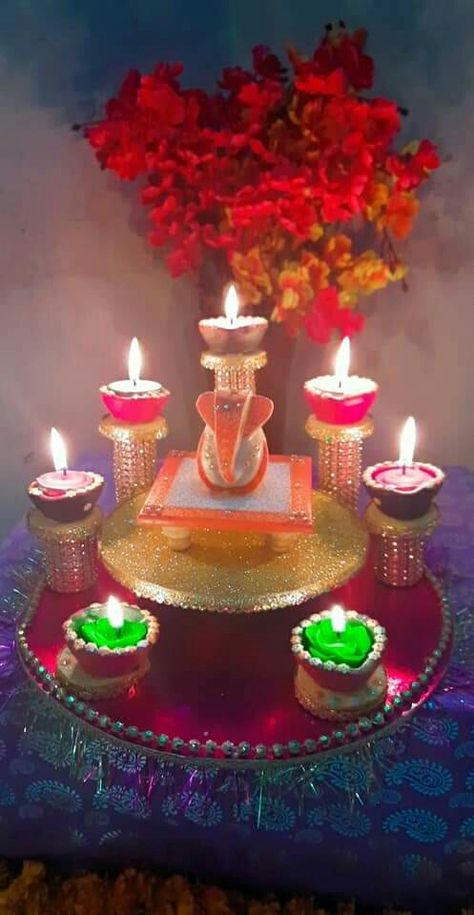 Divali Decoration, Arti Thali Decoration, Arti Thali, Cd Craft, Diwali Painting, Aarti Thali, Diwali Crafts, Diwali Ideas, Card Holder Diy