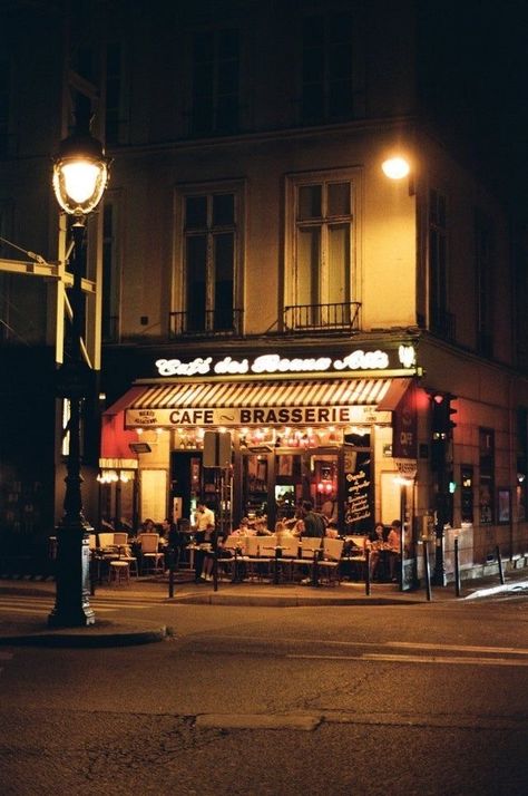 Paris Cafe Aesthetic, Minolta X700, Night Cafe, Cafe Paris, Paris Dream, Analog Photography, French Cafe, Paris Cafe, Paris At Night