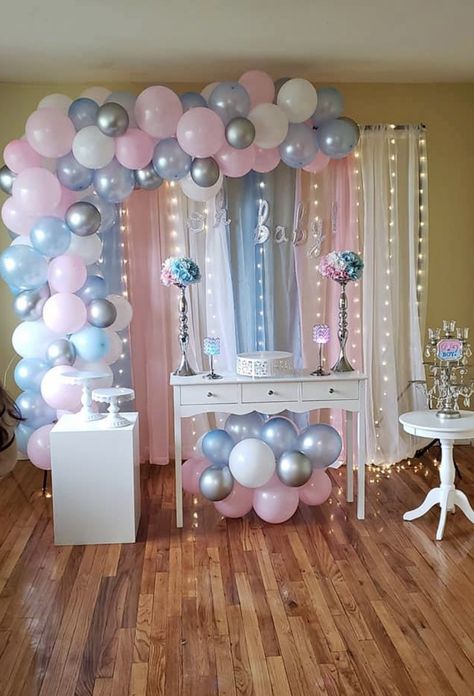 Gender Reveal Backdrop Ideas Backgrounds, Disney Gender Reveal, Gender Reveal Diy, Gender Reveal Invitations Template, Gender Reveal Baby Shower Themes, Baby Shower Gifts For Guests, Baby Gender Reveal Party Decorations, Idee Babyshower, Gender Reveal Party Theme