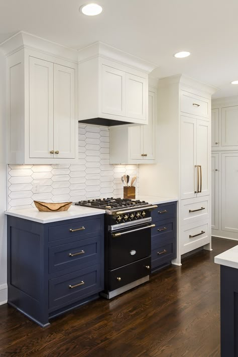 Vintage Backsplash, Blue Kitchen Interior, White Counters, Cabinets White, Diy Kitchen Renovation, Gray Walls, Backsplash Kitchen, Kitchen Remodel Inspiration, Countertops Kitchen